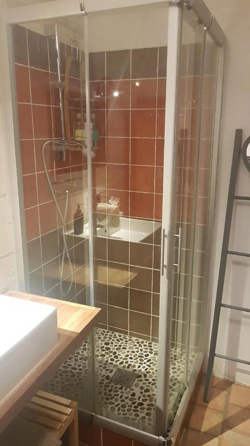 Appartement dans Immeuble 15 éme Siècles Vieux Tours Exterior foto