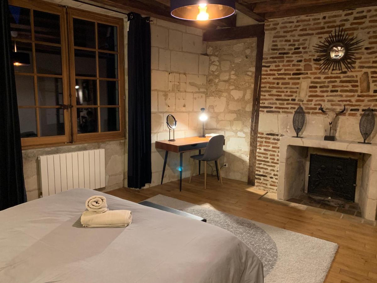 Appartement dans Immeuble 15 éme Siècles Vieux Tours Exterior foto